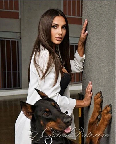 Yana Profile image 4